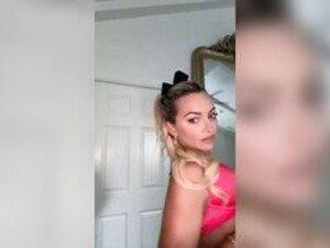 Lindsey Pelas Tits Flash