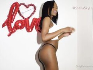StellaSkyHigh Panty Try-On