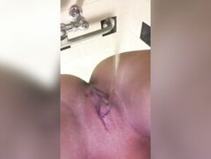 Megan Rain Toilet Peeing with Friends