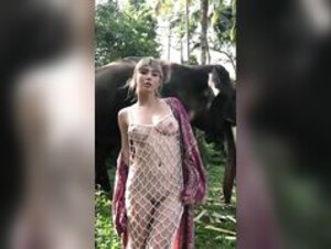Sara Jean Underwood OnlyFans Video