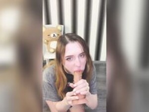 Tulpina- petite college babe bj