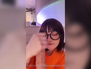 Low-key Deadinside- Velma 1