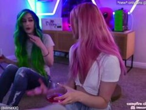 Carmen and Kati3kat's webcam show from MFC April 19, 2023 6:49;21