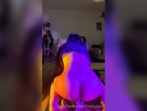 fmaryjane-raven-mommy-squirts-everywhere