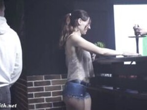 Jeny Smith bottomless in the club