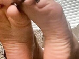 daphsilksoles feet vid call