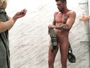 Lulu Chu showers with fit dude
