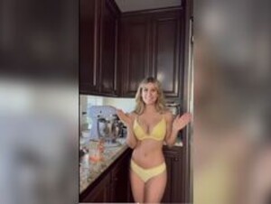 Madisyn Shipman - Livestream Cooking In Lingerie