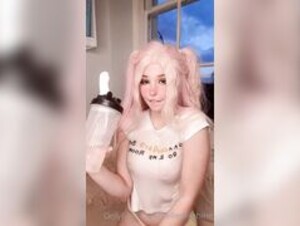 Belle wet T-shirt