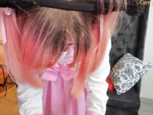 yumi-tian-shy-schoolgirl-masturbation