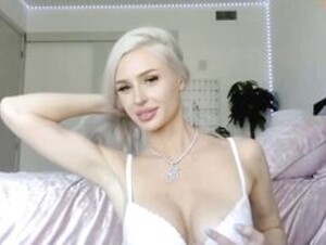 bunnykhalessi-gorgeous-boobs-and-dripping-wet-pussy