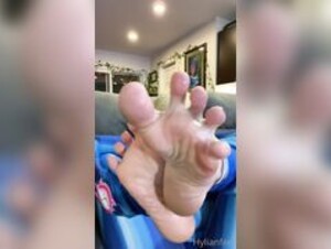 Zeldahyrule - Samus Aran feet worship