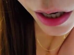 Nextdoornurs3 24
