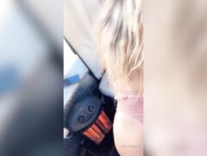 Urfavcoffeegur lick ass