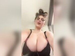 Colleen Sheehan/Colleen.333 Tiktok Video 1