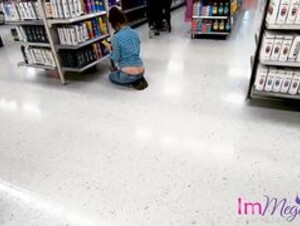 immeganlive-public-butt-crack-vol-3