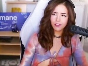 POKIMANE ACCIDENTALLY GOES NUDE ON STREAM4k edited