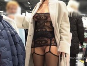 NaughtyLada - Shopping