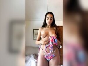 Izzy Green Nude Try On