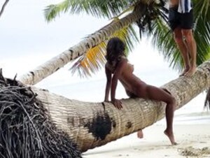 Putri Cinta At The Beach