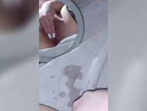 TWT Bimbo Squirt