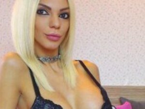 annyaxo big black toy