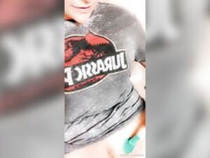 Nikki Eliot: Bodyhair Fetish
