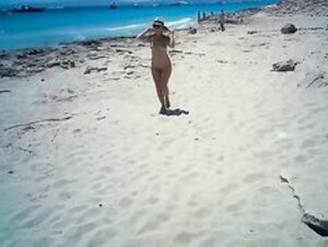 Lily_is_naked: Exploring fomentera