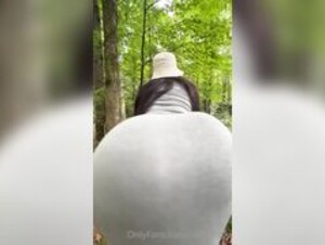 Nickiibaby juicy booty