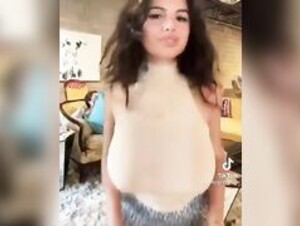 Matti Marroni huge tits