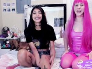 violetttflowers' GGB webcam show from October-31-2022 02:01:55