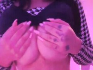 Yeya asmr big boobs and niplessss