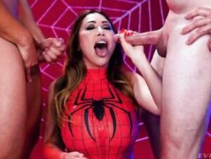 Kianna Dior Halloween Special Spidey-Girl Blowjob
