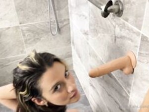 Jackiebabigirl Bathroom Dildo