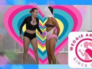 WEDGIECLUB PATREON | TIKTOK THIEF GETS PUNISHED BY OFFICER WITH WEDGIES ON LIVESTREAM