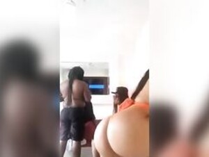 Sirena Yasmine Twerking