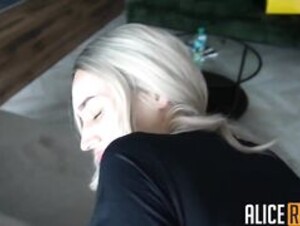 Alice Redlips Chair fuck