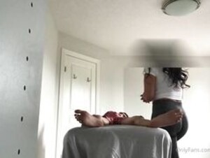Legit Vietnamese RMT Giving in to Monstrous Cock 1st Appointment Part 1