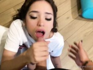 mariana cruzz blow job