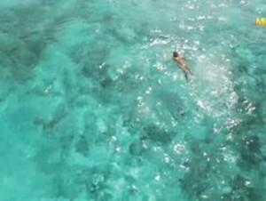 Jenny Scordamaglia - Scuba diving