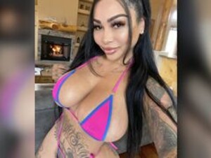Brittanya Razavi Blowjob