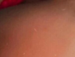 Elissa Victoria Fingering