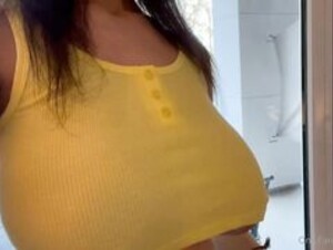Onlyfans Leaked jenicca Boob Flash #4