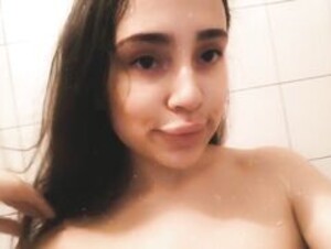 Marycary - Bath time Im look like a baby without makeup lol