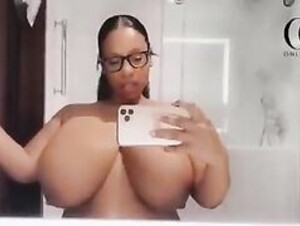 Mirror Rhonda