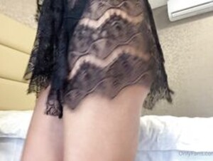 ZlataShine: Finger Teasing