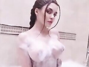 Kalinkafox soapy tits