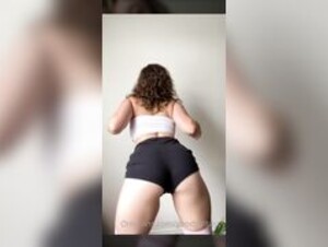 Goodgirltayy twerk