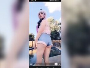 Usatame Kanna pool cosplay