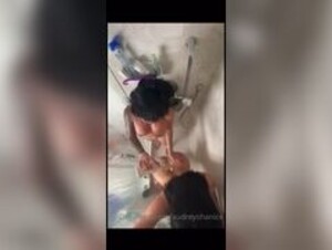 Alysia magen shower